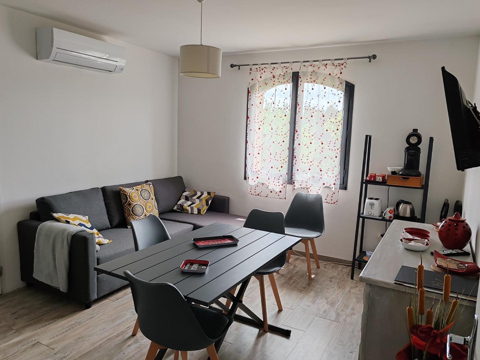 Les Chataigniers Appartement Meuble Saint Sebastien d'Aigrefeuille المظهر الخارجي الصورة